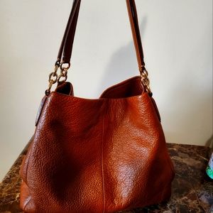 EUC Coach Pebble leather